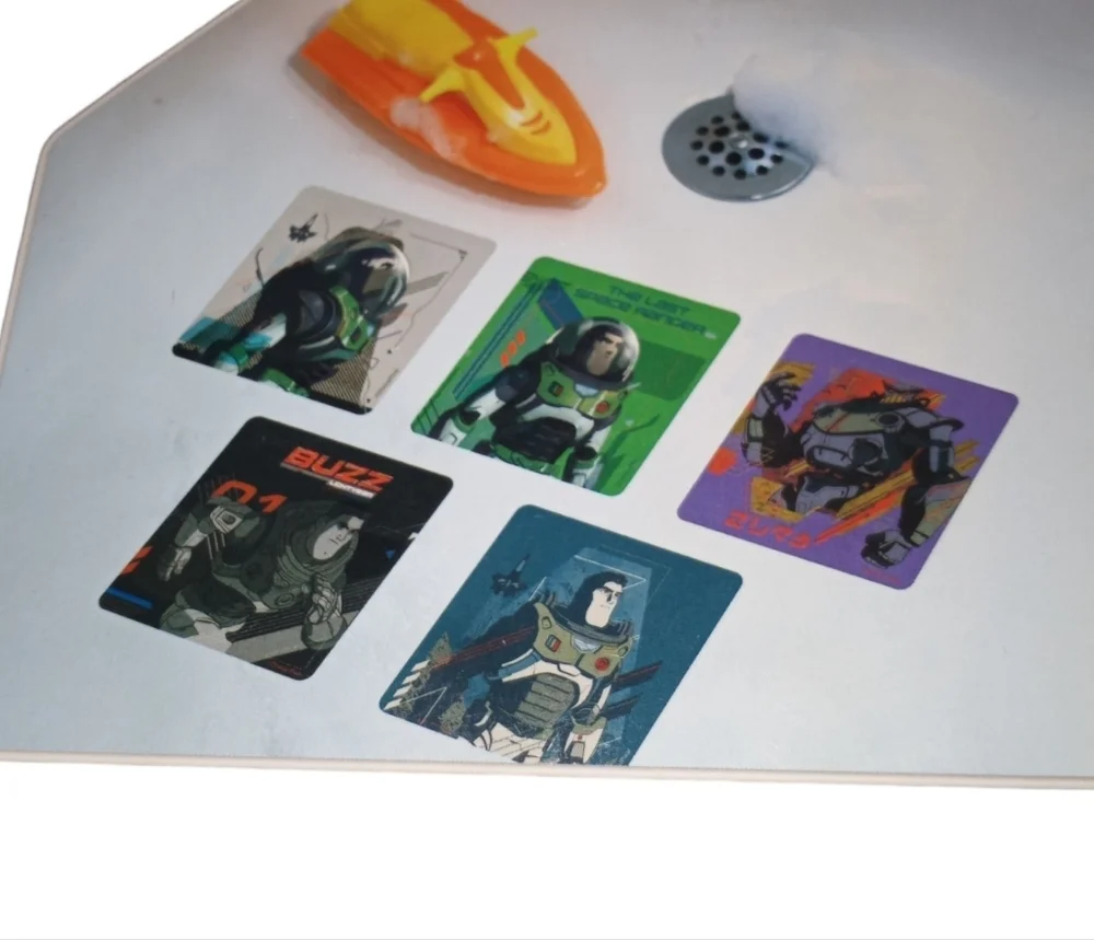 BUZZ LIGHTYEAR BATH TUB TREADS